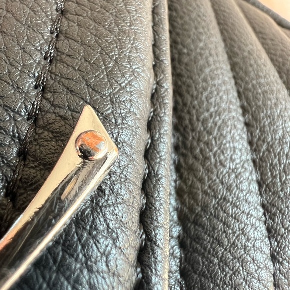 Fun purse! - Picture 4 of 16